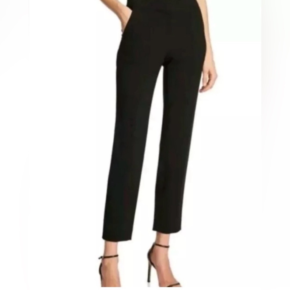 St. John Emma Cropped Stretch Flat Front Pants Size 6 💙💙💙